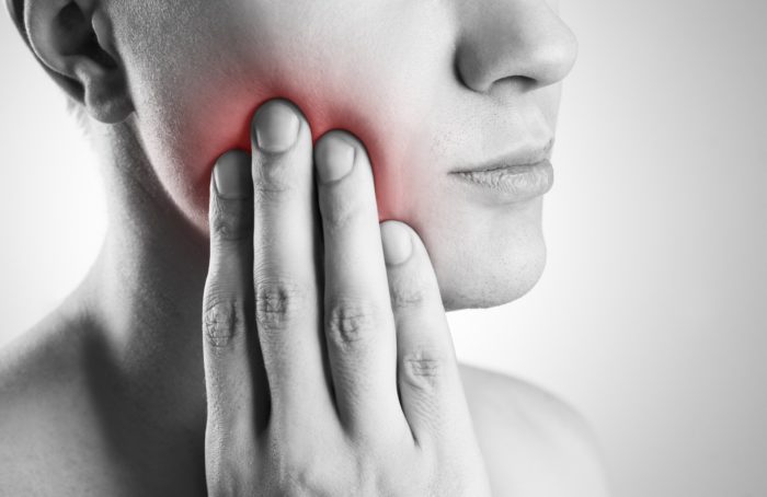 Ból zęba po leczeniu kanałowym – przyczyny, sposób postępowania